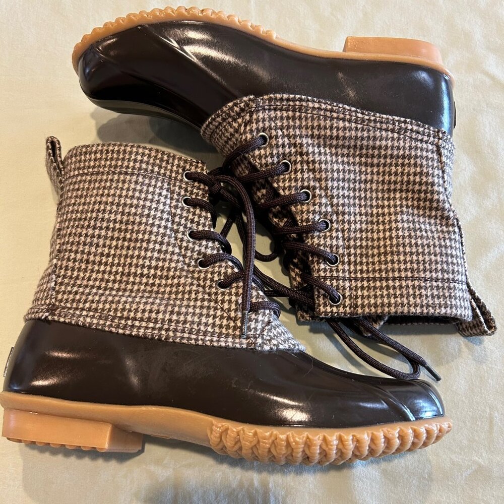 G. H. Bass Women's Harlequin Houndstooth Waterproof Brown Duck Boots Size 9